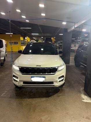 JEEP COMMANDER 2.0 TD380 TURBO DIESEL OVERLAND AT9